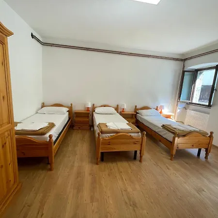 Casa Delle Giuggiole Hostel Dogna